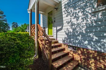 2 Great Oak Ct, Durham, NC 27713