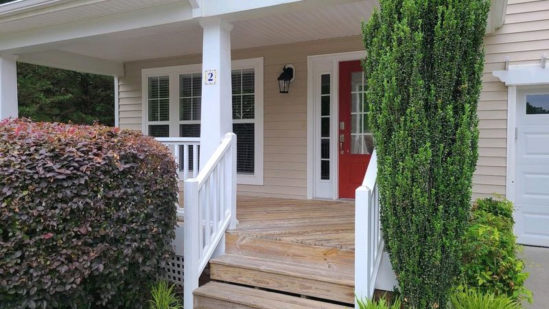 2 Greenway Cir, Durham, NC 27705