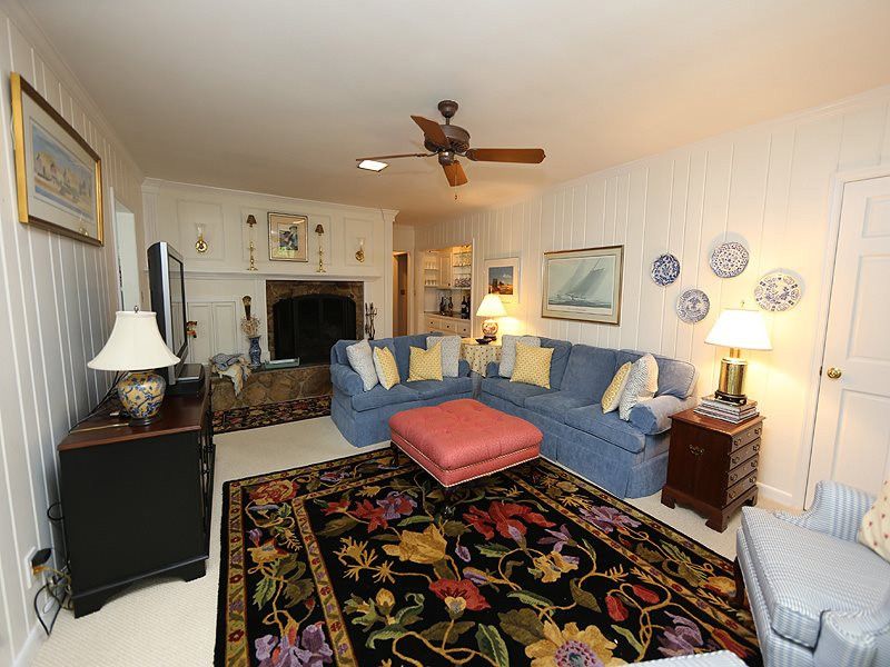 2 Kimberly Dr, Durham, NC 27707