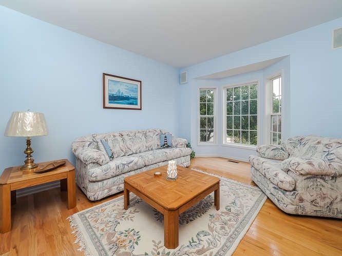 2 Lakehurst Ct, Durham, NC 27713