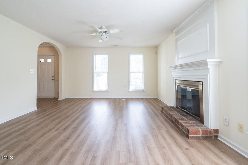 2 Marsh Landing Ct, Durham, NC 27703