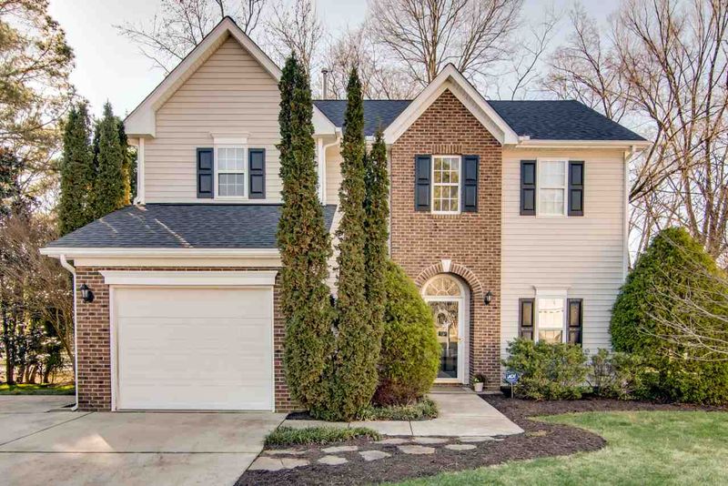 2 Mccarthy Ct, Durham, NC 27712