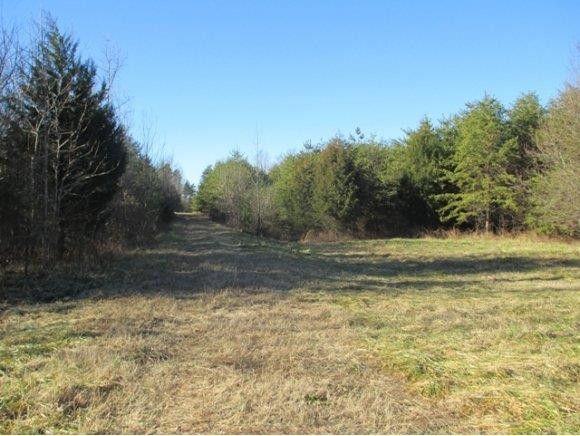 2 Mccray Rd, Burlington, NC 27217