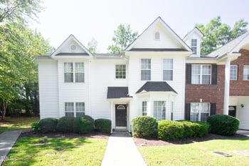 2 Moorefield Ct, Durham, NC 27705