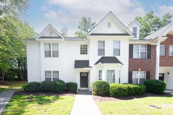 2 Moorefield Ct, Durham, NC 27705