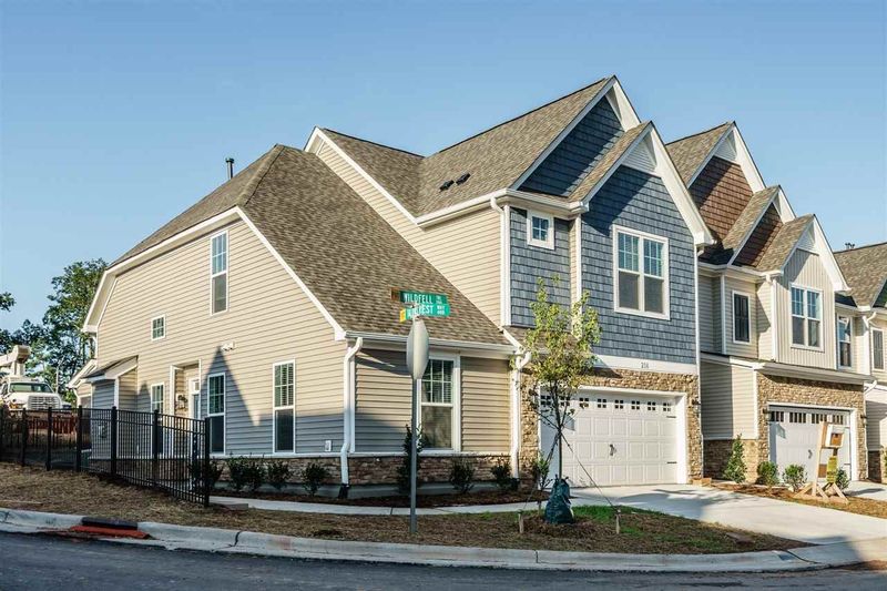 2 Moss Side Ter, Durham, NC 27703
