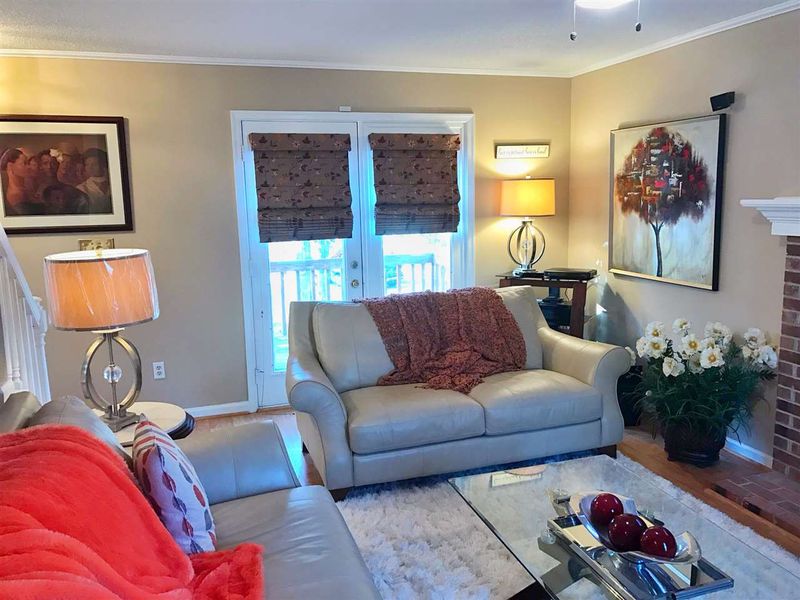 2 Nadeau Ct, Durham, NC 27704