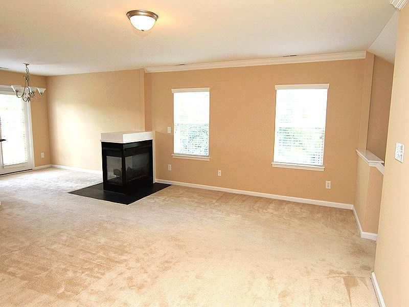 2 Newtown Ct, Durham, NC 27713