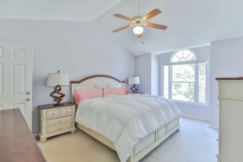 2 Osage Pl, Durham, NC 27712