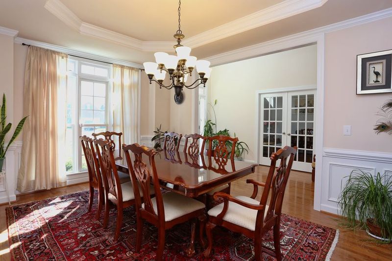 2 Riverland Farm Ct, Durham, NC 27703