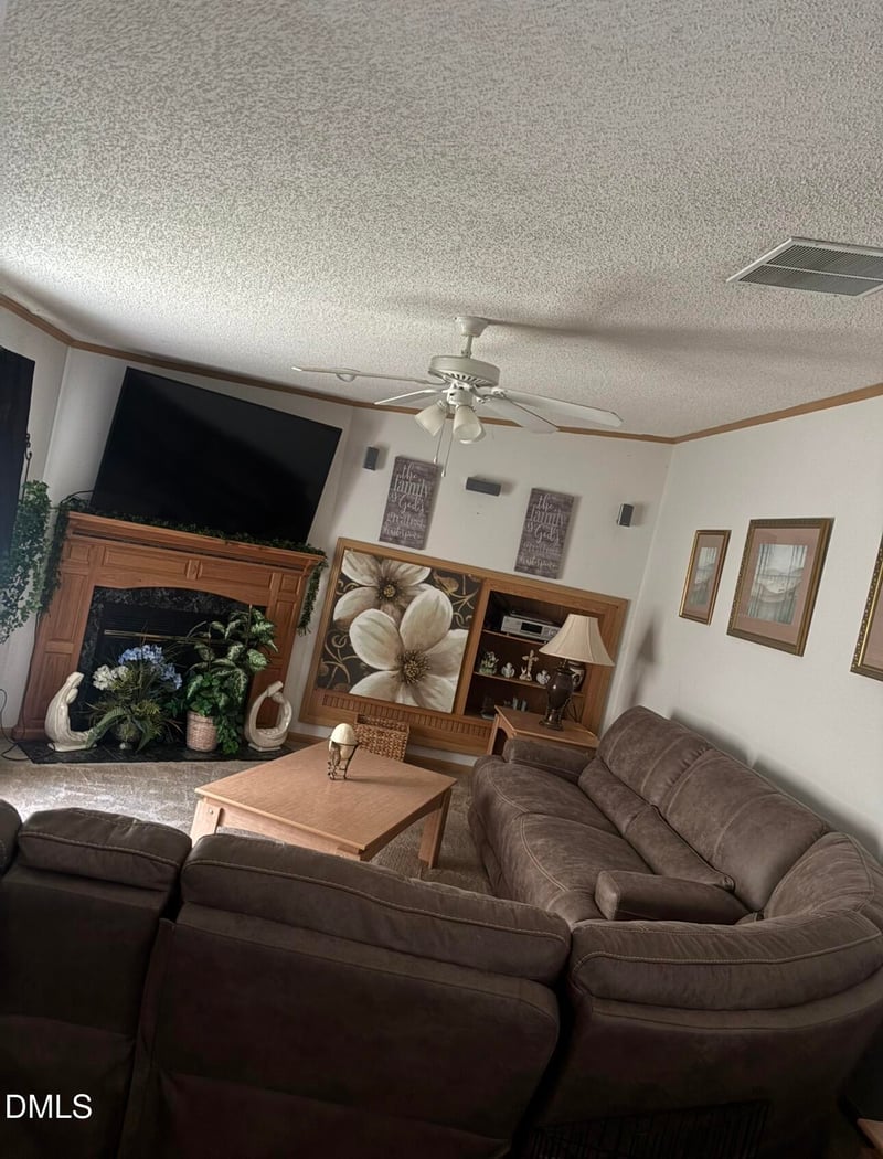 2 Riverview Rd, Erwin, NC 28339