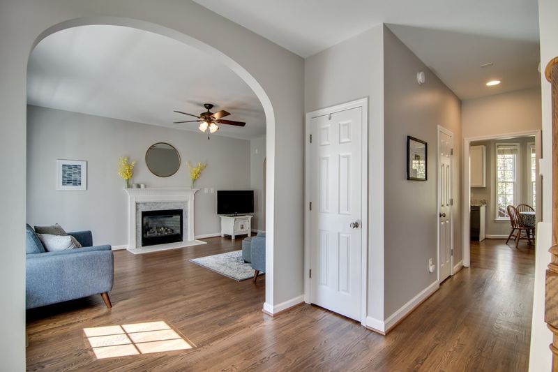 2 Silverwood Ct, Durham, NC 27713
