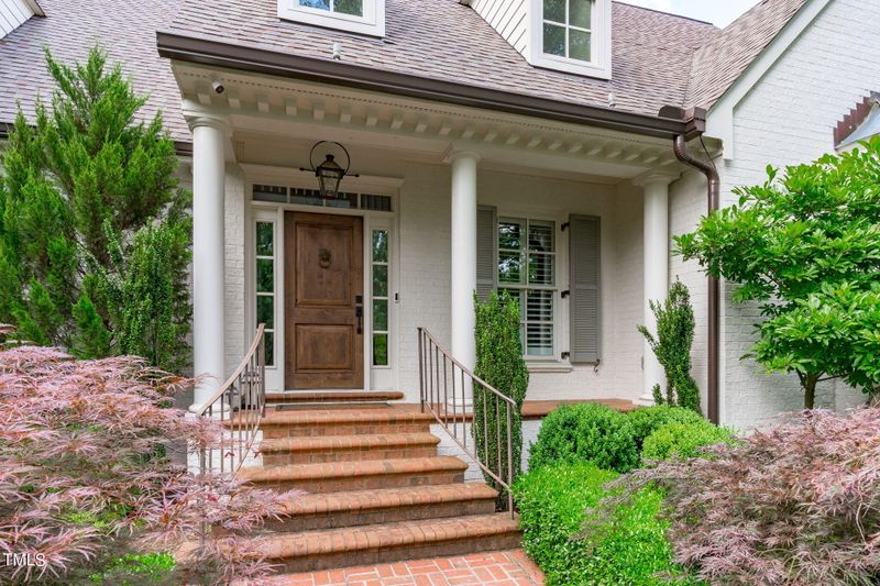 2 St James Pl, Chapel Hill, NC 27514