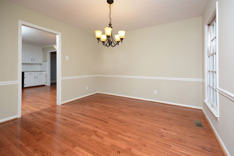 2 Sunrise Pl, Durham, NC 27705