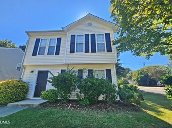 2 Tarrywood Ct, Durham, NC 27703