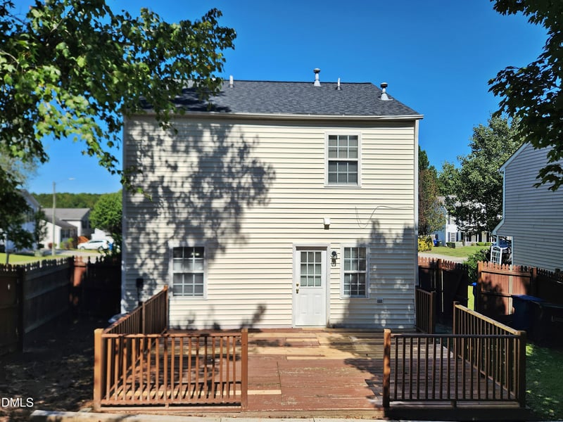 2 Tarrywood Ct, Durham, NC 27703