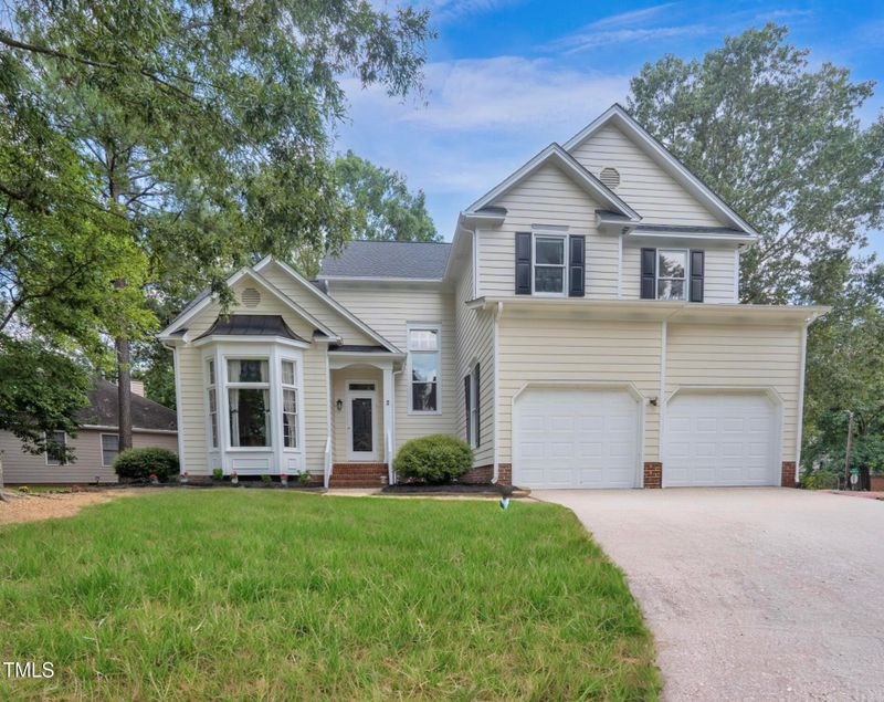 2 Trescott Dr, Durham, NC 27703
