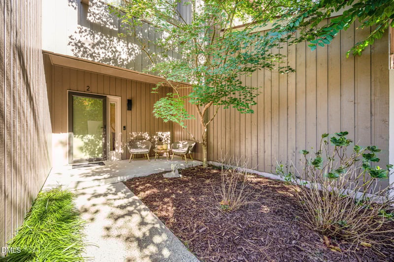 2 Vauxhall Pl, Chapel Hill, NC 27517