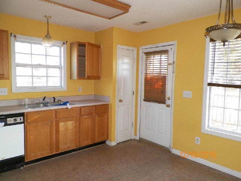 2 Waystone Pl, Durham, NC 27703