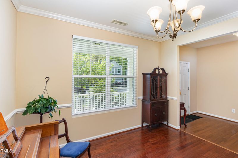 2 White Spruce Ct, Durham, NC 27703