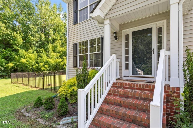 20 Allyson Ct, Youngsville, NC 27596