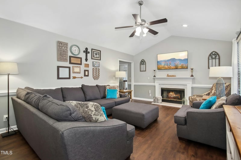 20 Annie V Dr, Clayton, NC 27520