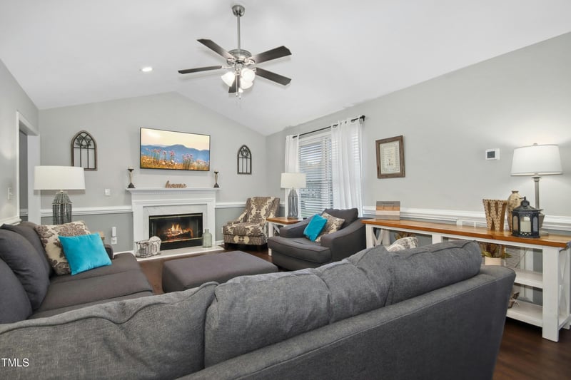 20 Annie V Dr, Clayton, NC 27520