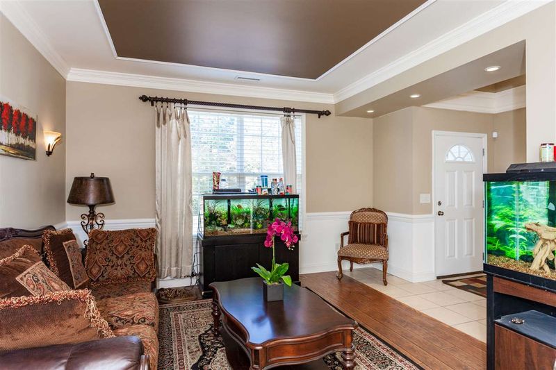 20 Autumn Leaf Ln, Durham, NC 27704