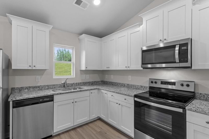 20 Balsa Dr, Youngsville, NC 27596
