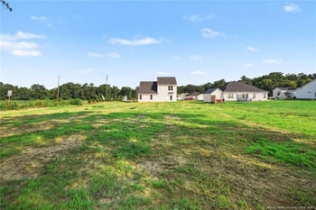 20 Boston River Dr, Dunn, NC 28334