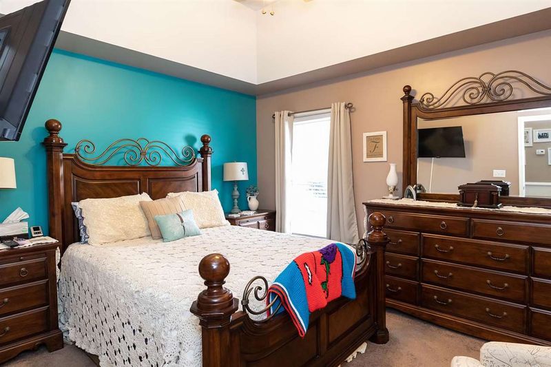 20 Communication Dr, Franklinton, NC 27525