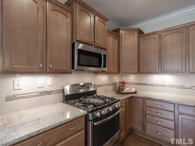 20 Copper Lantern Dr, Chapel Hill, NC 27516