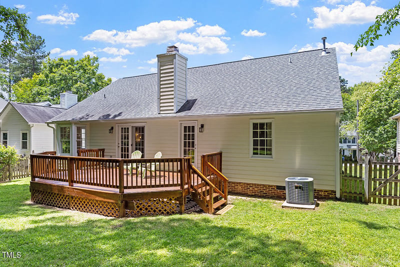 20 Creeks Edge Ct, Durham, NC 27713