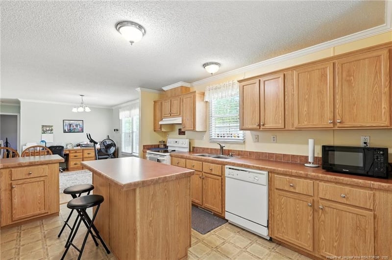 20 Dalton Ter, Lillington, NC 27546