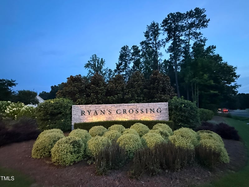 20 Delia Ln, Pittsboro, NC 27312