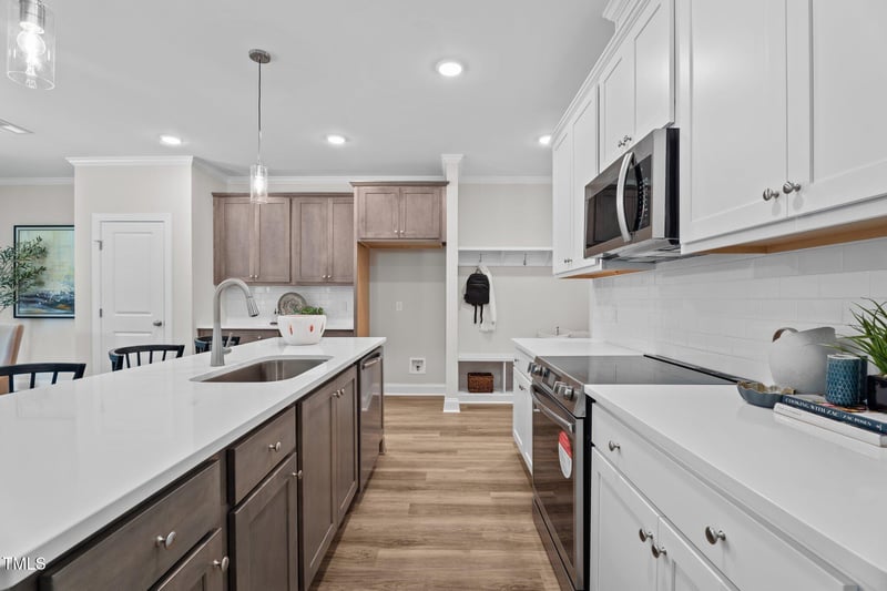 20 Diamond Creek Dr, Zebulon, NC 27597