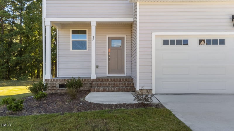 20 Diamond Creek Dr, Zebulon, NC 27597