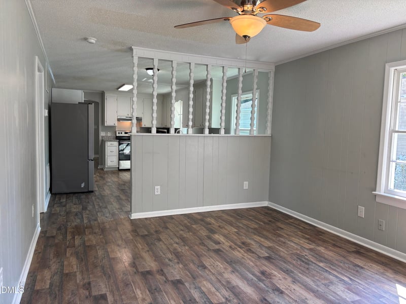 20 W Edgerton St, Smithfield, NC 27577