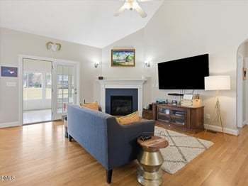 20 Falling Leaf Dr, Youngsville, NC 27596