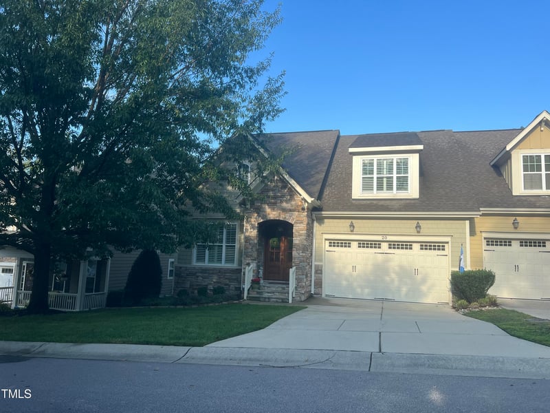 20 Grandwood Cir, Durham, NC 27713