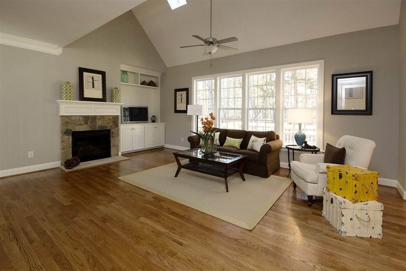 20 Harrison Pond Dr, Pittsboro, NC 27312