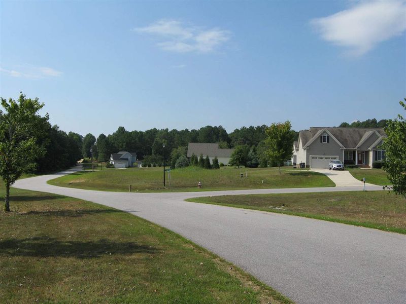 20 Heron Dr, Louisburg, NC 27549