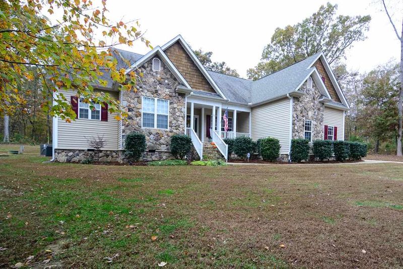 20 Holden Ct, Youngsville, NC 27596