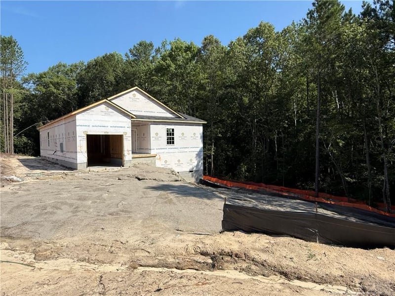 20 Horse Trot Ln, Sanford, NC 27332