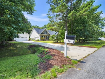 20 Little River Ct, Youngsville, NC 27596