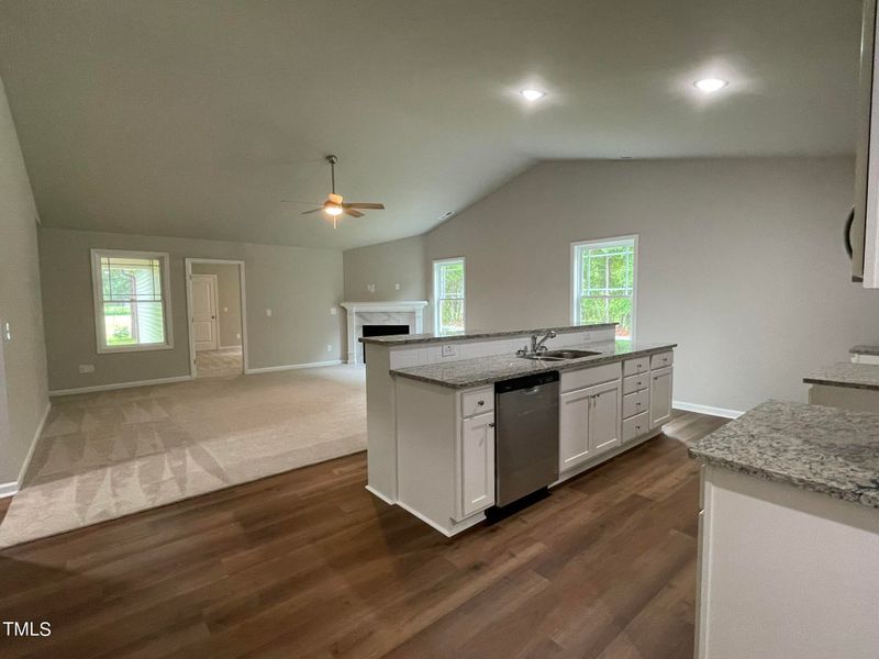 20 Oakfield Trace Dr, Four Oaks, NC 27524