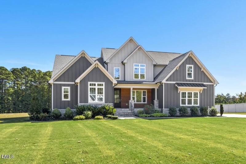 20 Paddocks Ct, Zebulon, NC 27597