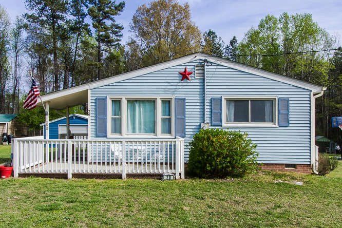 20 Pine St, Franklinton, NC 27525