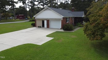 20 Pine St, Lillington, NC 27546