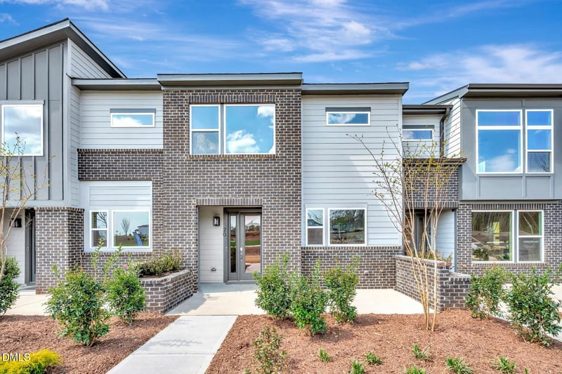 20 Quietwood Way, Pittsboro, NC 27312
